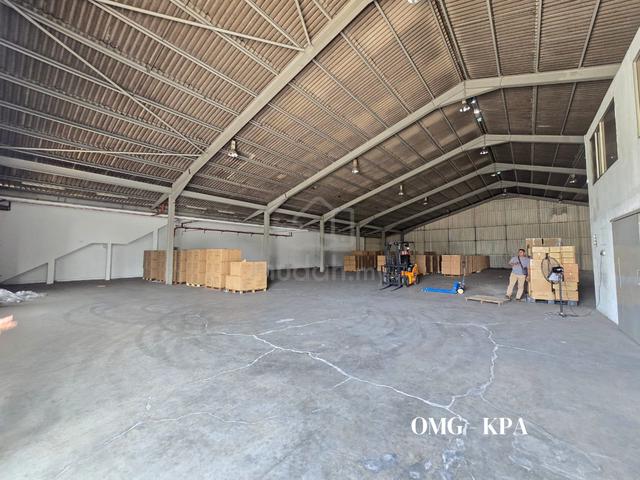 Rent -Limited Kota Kemuning Factory with 300AMP 1