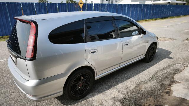 2004 Honda STREAM 2.0 iV FACELIFT (A) - 4
