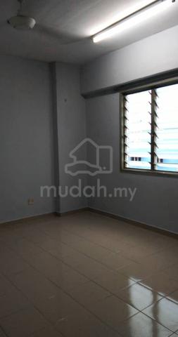 Sri Rakyat Apartment 1