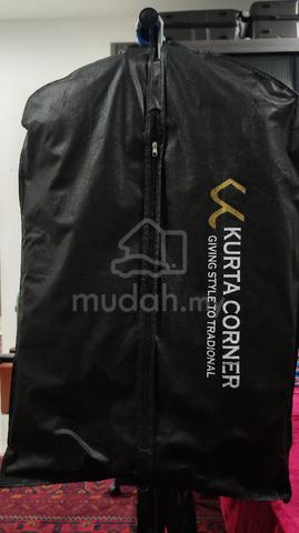 Exclusive Emerald Green & Gold Sherwani - photo 3 of 6