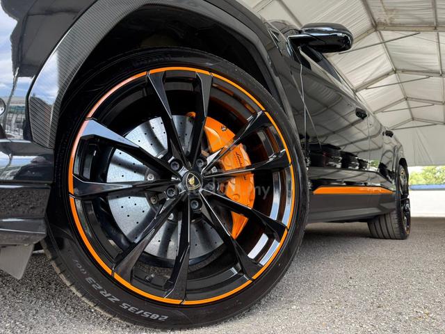 2021 Lamborghini URUS 4.0 AKRAPOVIC PANORAMIC 4CAM - 3