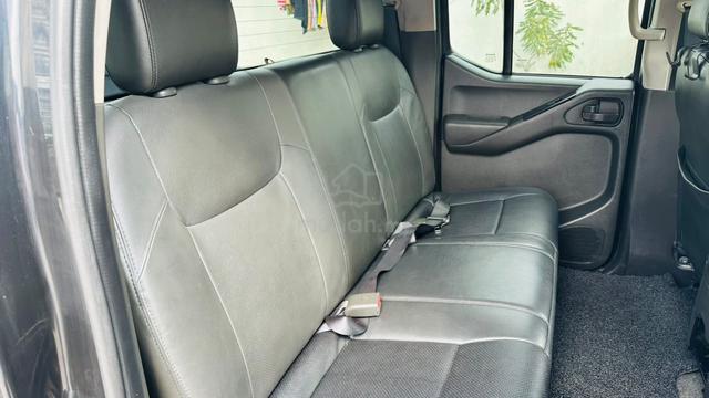 2012 Nissan NAVARA 2.5(Auto)Turbo 4x4,Leather Seat - 5