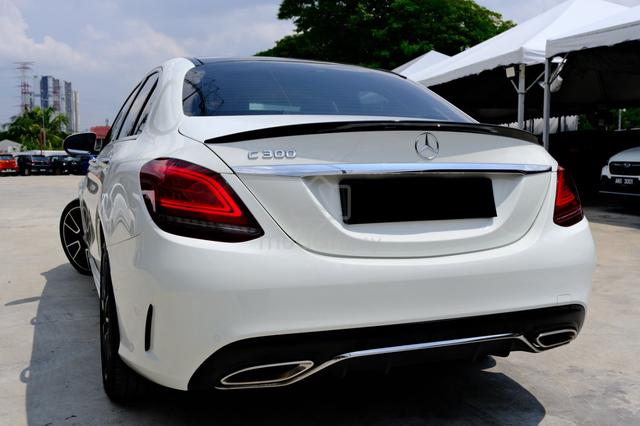 Mercedes Benz C300 2.0 AMG 4 DOOR 3 YRS WARRANTY - 2