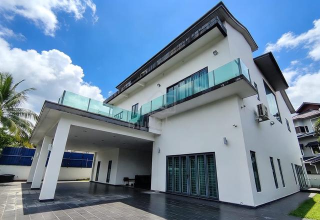 2.5 Storey Corner Like Semi-d new Renoveted Welcome Agent co-broke 1