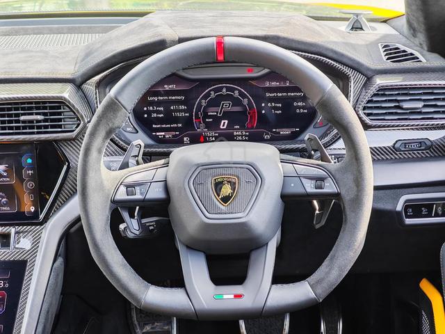 2023 Lamborghini Urus Performante Akrapovic - 4