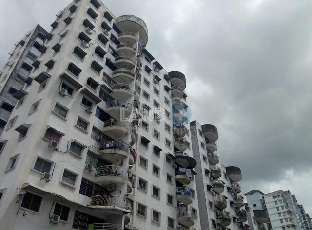 Desa Rahmat Apartment 1