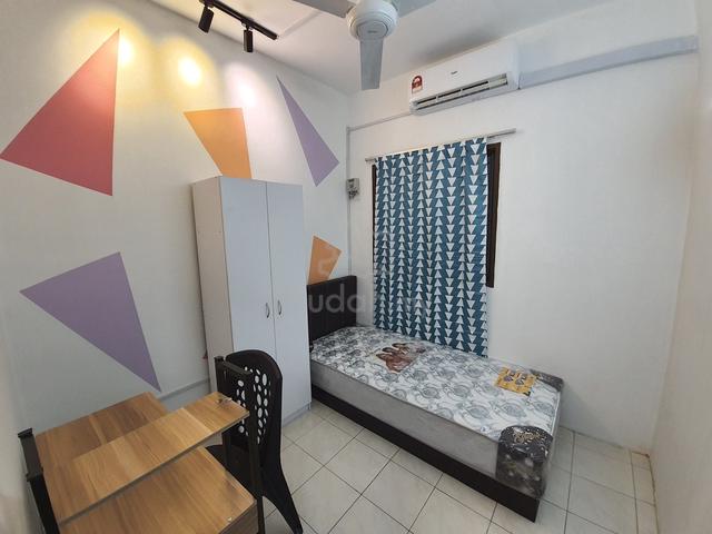 Indahria Apartment (Shah Alam) 1