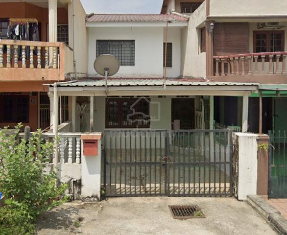 Extended Taman Sri Muda Seksyen 25 double storey terrace for sale 1