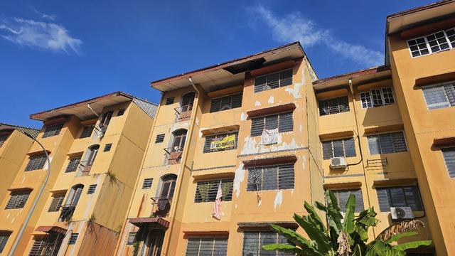 Flat PKNS Seksyen 8 Shah Alam 1