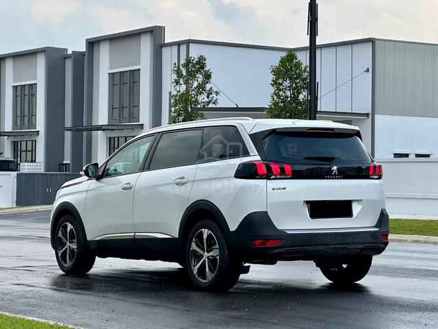 PEUGEOT 5008 1.6 ALLUREiš„FULL LOANā
OVERLOANā
- 4