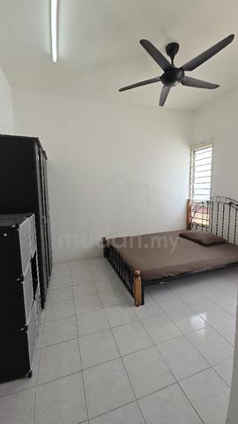Villa Tropika (Bangi) 1