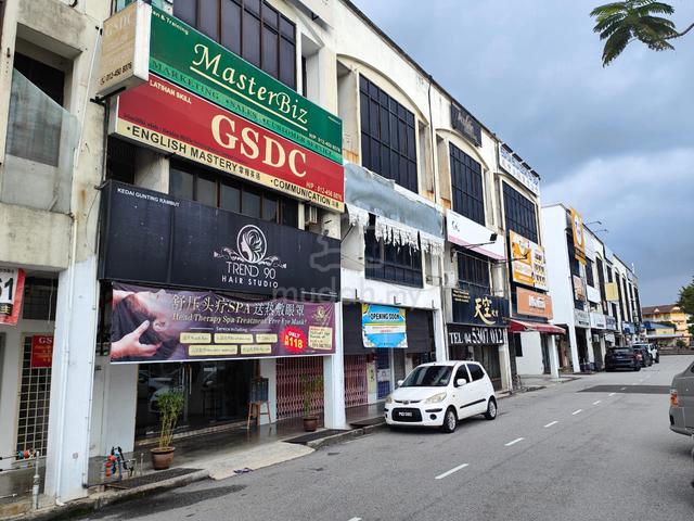 Ground Floor of 3 Storey Shoplot @ Taman Berjaya | Kampung Baru 1
