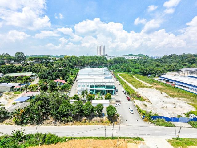 Corner Warehouse 15000ft Puchong Meranti Jaya 1