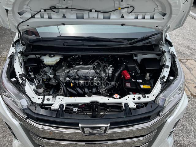 YR 2021 Toyota NOAH 2.0 SI (A) - 3