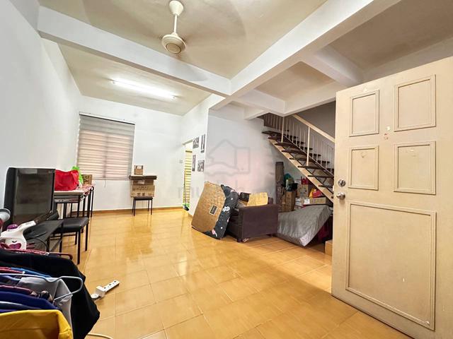 Double Storey Terrace Lorong Az-Zaharah, Bandar Puncak Alam 1