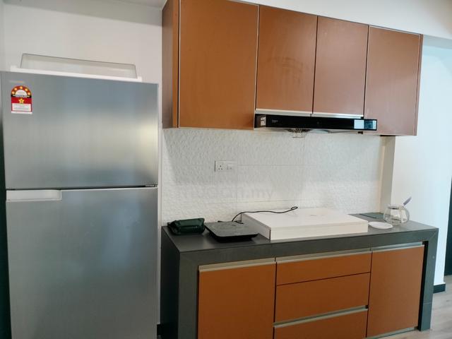Merdeka view residence fully furnish master room near bukit bintang 1