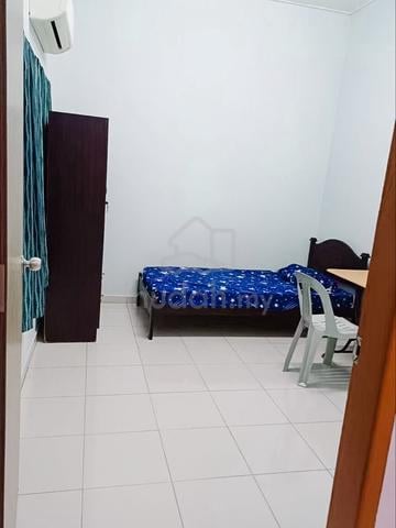 Cozy  Middle Room for Rent @ Butterworth (Utilities Included!) 1