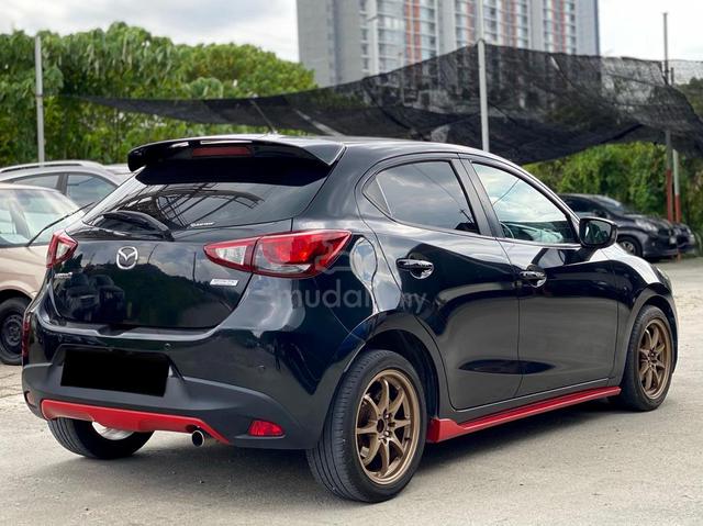 2017 Mazda 2 1.5 HATCHBACK SPORT (AT) FULL LOAN! - 3