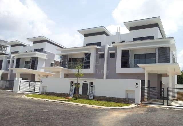 Rumah Harga Rendah Selangor 28x80 Gated Guarded 0% D/P Cyberjaya 1