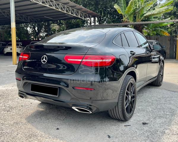 LK 2019/2022 Mercedes Benz GLC250 4MATIC COUPE AMG - 2