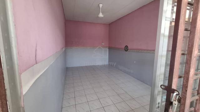 PORT DICKSON TAMAN POLITEKNIK, 3 Bilik Freehold 1