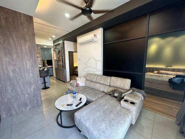 The Quartz Residence 1