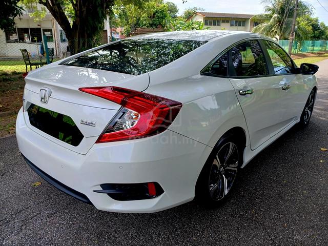 2016 Honda CIVIC 1.5 TC-PREMIUM (A) - 4