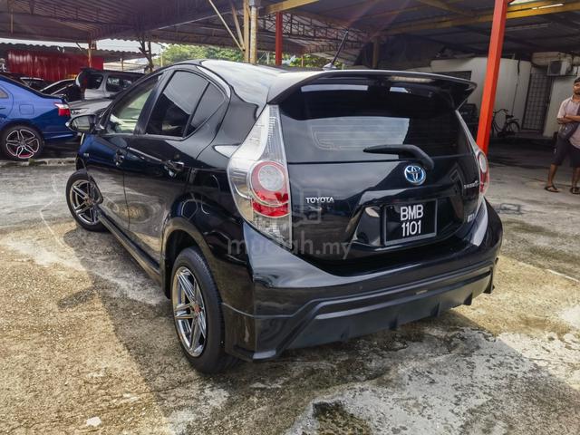 2013 Toyota PRIUS C 1.5 TRD SPORTIVO (HYBRID) - 3