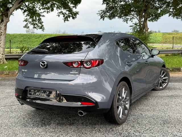 2021 Mazda 3 HATCHBACK SKYACTIV PLUS 2.0 (A) - 4