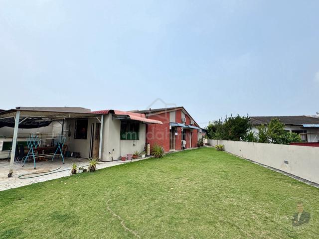 Single-Storey Semi-Detached House in Taman Bandaraya 1