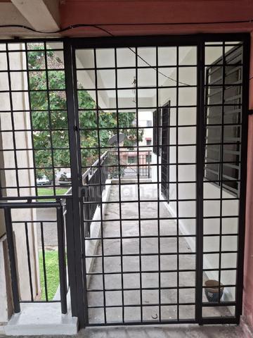 Rumah Pangsa College Heights Pajam 1