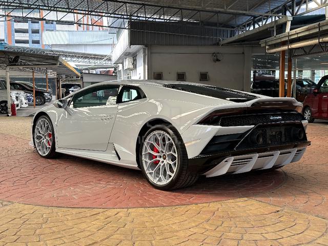 2021 Lamborghini Huracan Evo 5.2 LP640-4 Coupe - 2
