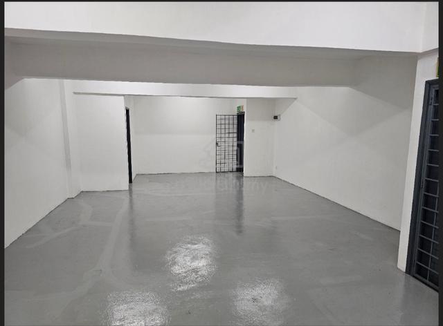 1sf floor (Well Kept) 850sft Diamond Square Setapak for rent 3