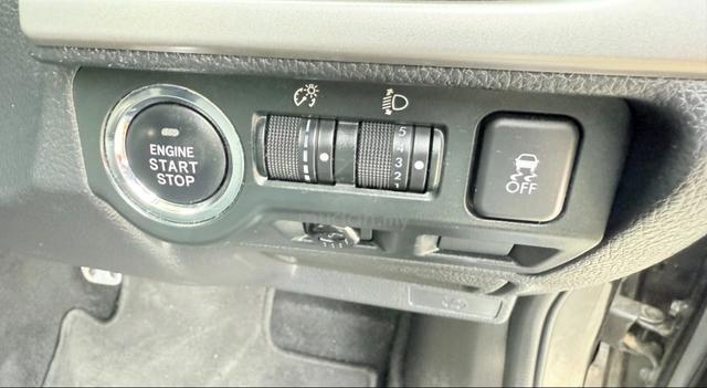 2016 Subaru XV 2.0I-P FACELIFT (A) - 5