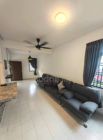 KULAI Taman Scientex Townhouse Ground Floor Partial Furnished 1