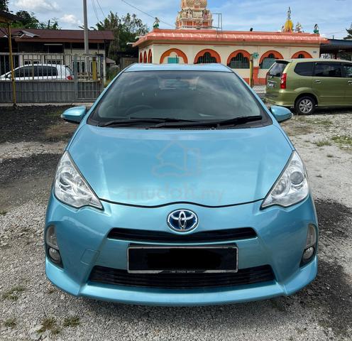2013 Toyota PRIUS C 1.5 (HYBRID) (A) - 2