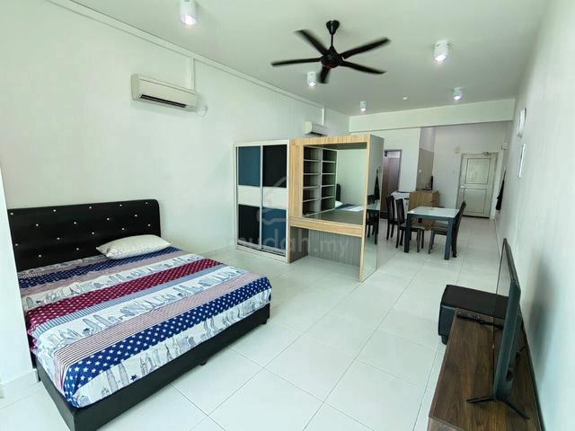 Akademik Suite 1