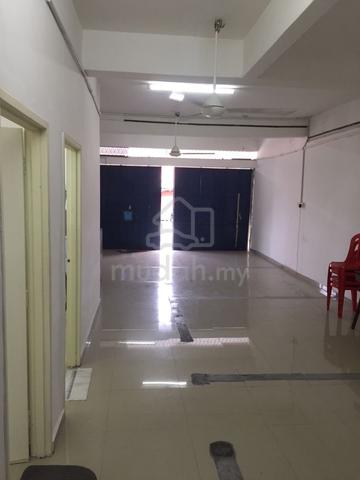 Bukit Beruang Ground floor shop lot for rent 1