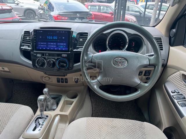 Toyota FORTUNER 2.5 G FACELIFT (A) Diesel Turbo - 5