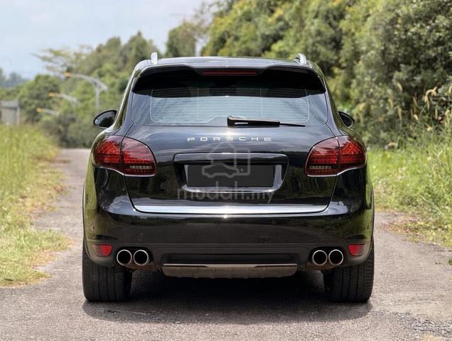 2012 Porsche CAYENNE 4.8 S 958 ( Fully Loaded) - 2