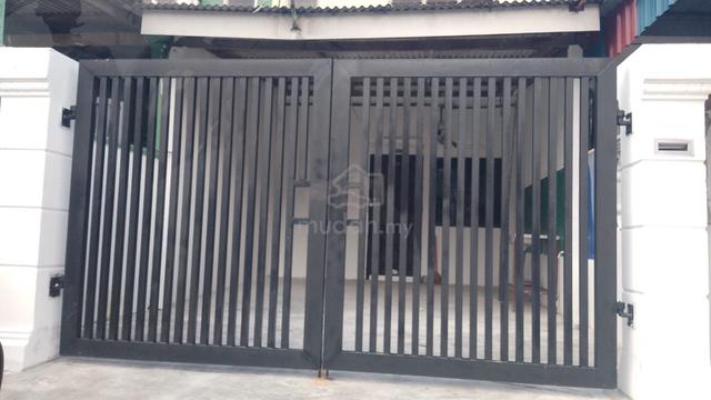 Rumah teres 2 Tingkat 1