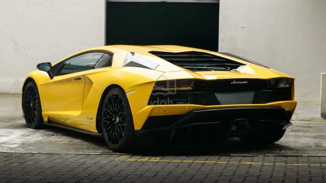 2017 Lamborghini AVENTADOR 6.5 S (A) - 5