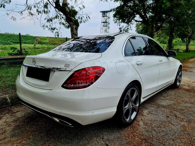 Mercedes Benz C200 2.0 Avantgarde PushStart Camera - 3
