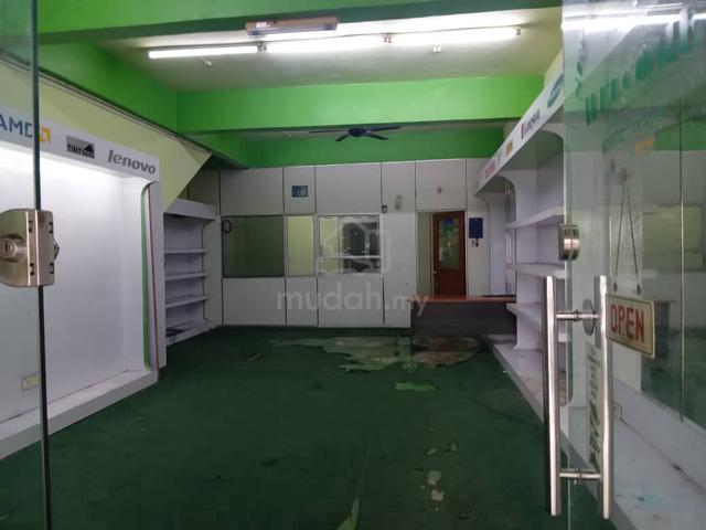 Kedai Untuk di Sewa di Taman Cahaya Massai,P.Gudang,Johor 2