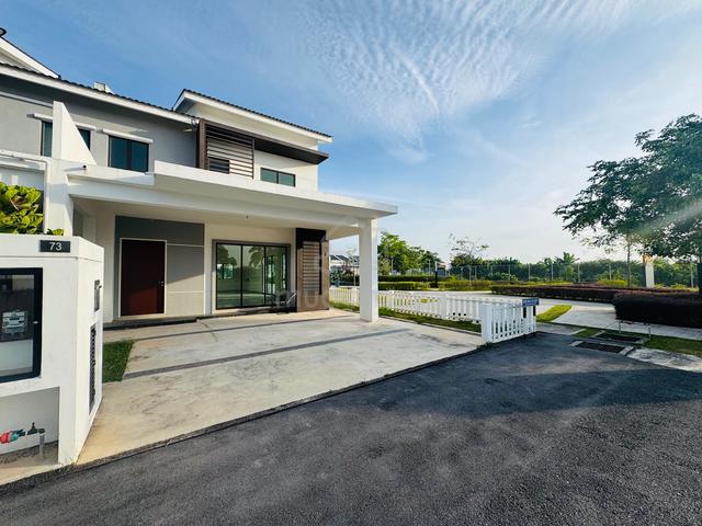 Corner Lot Double Storey Mekarsari Anggun untuk dijual 1