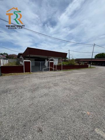 Single Storey Bungalow For Sale 1