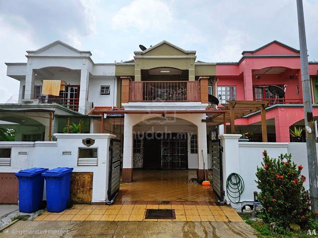 Teres 2 Tingkat, Berjaya Park, Seksyen 32 Shah Alam. Renovated Unit. 1