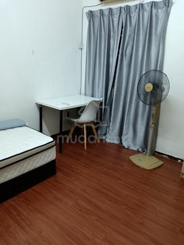 Free Fibre Wifi Aircond room at Bandar botanic klang 1