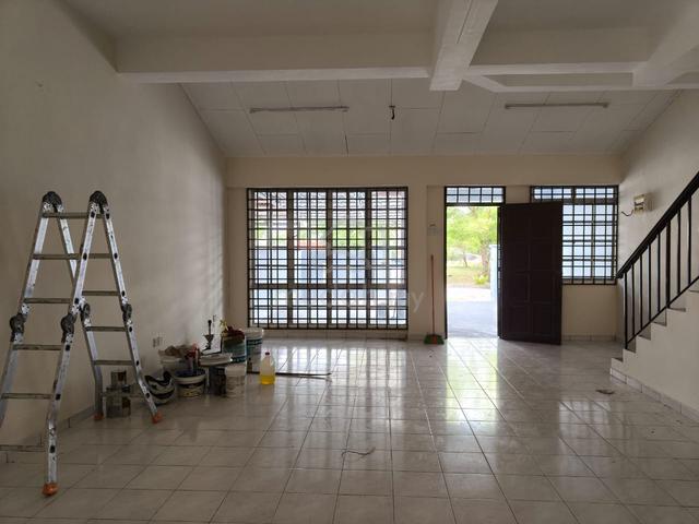 Taman Scientex Pasir Gudang double storey / unblock view 1