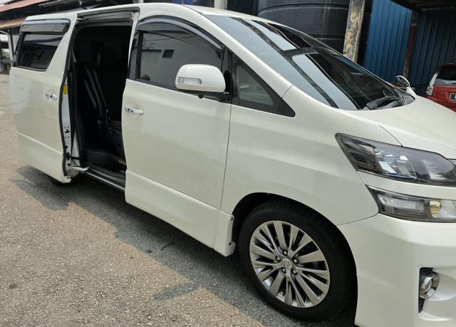 2013 Toyota VELLFIRE 2.4 Z GOLDEN EYES ANH20W - 3